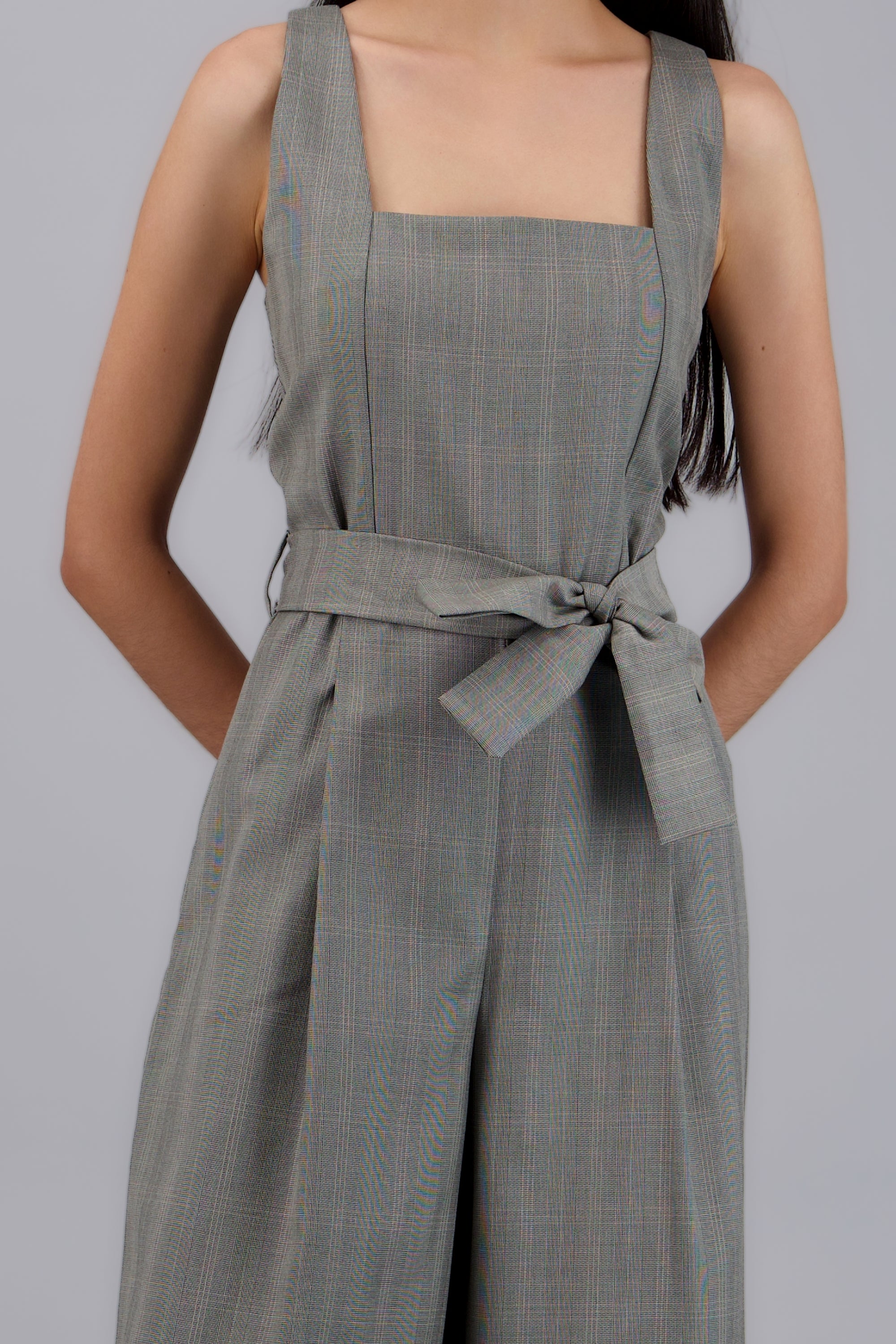 DARK GRAY