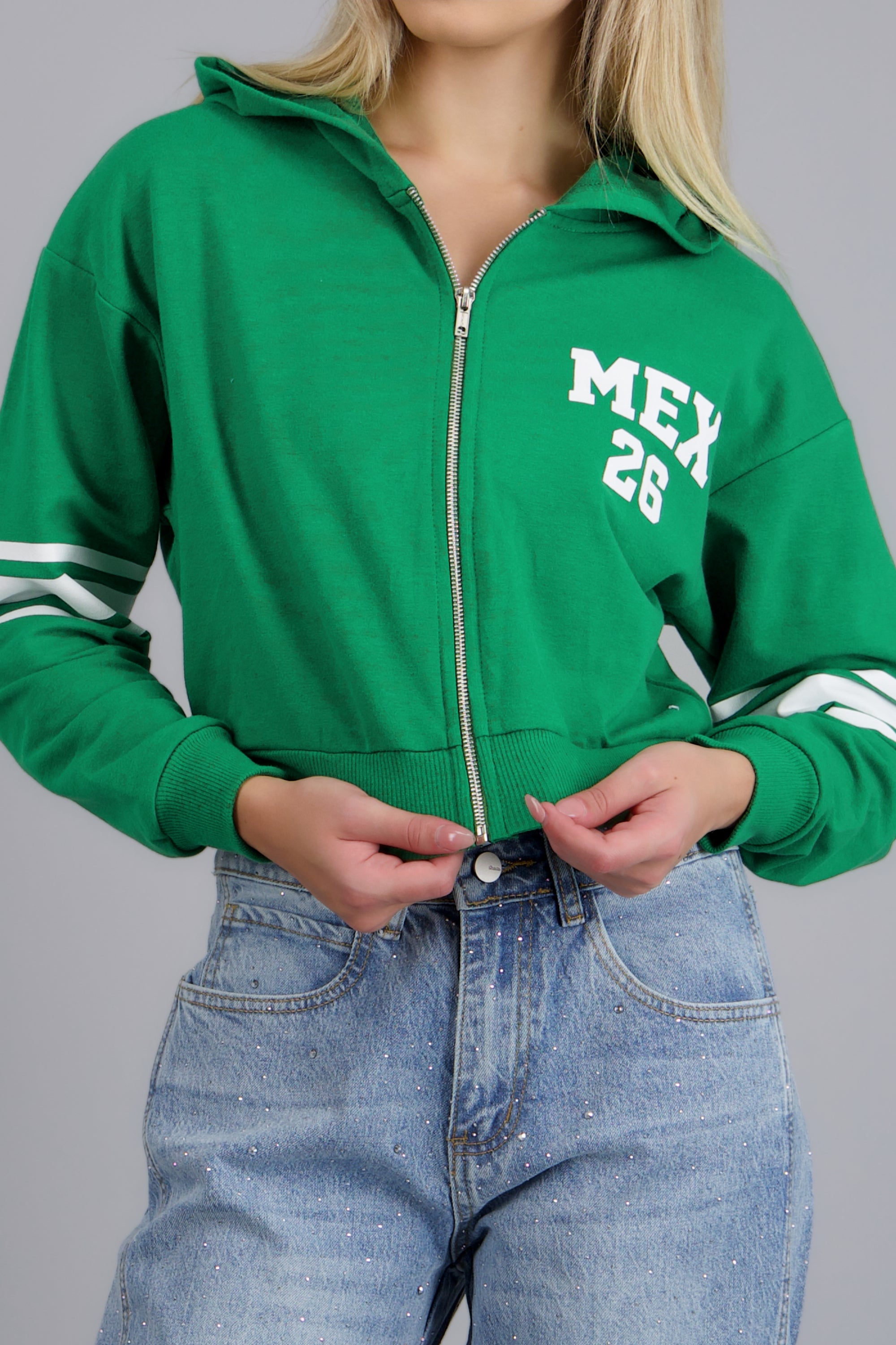 GREEN