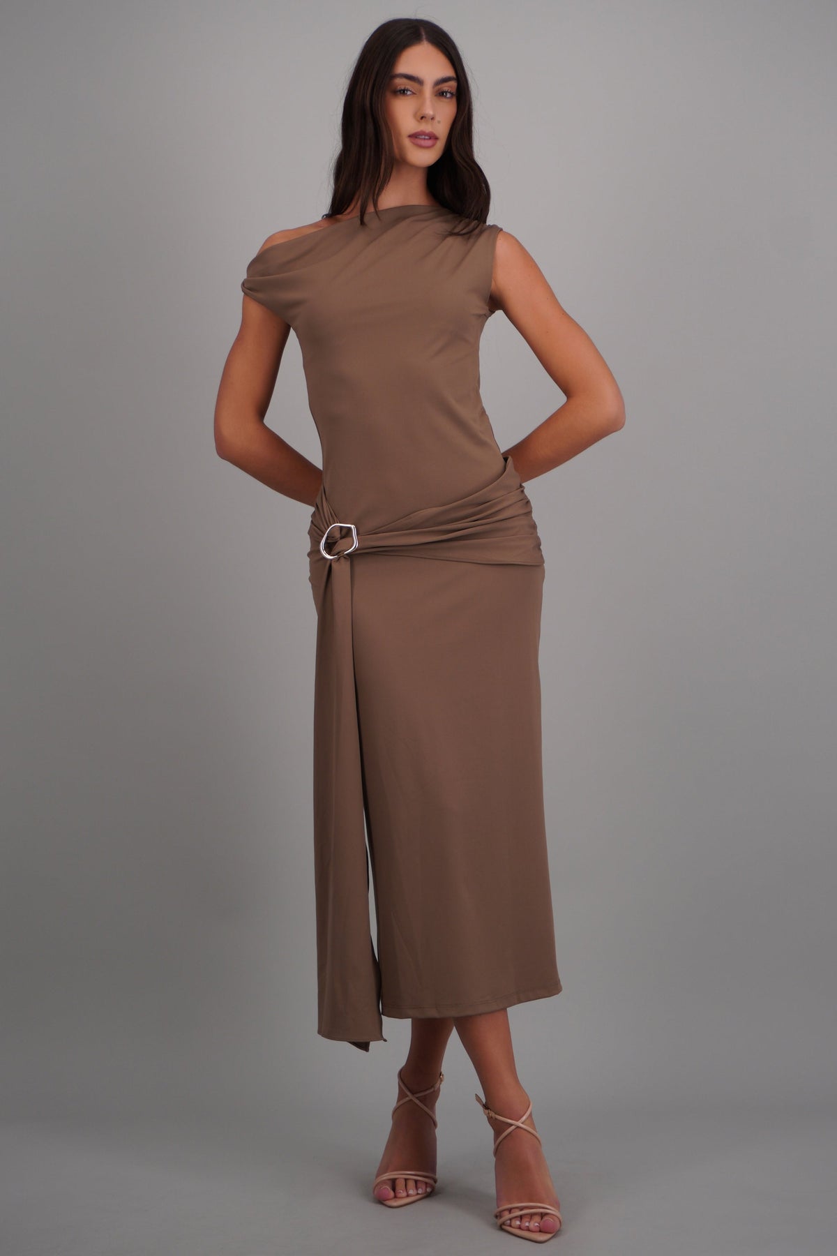 Vestido Midi con Hombro Asimétrico