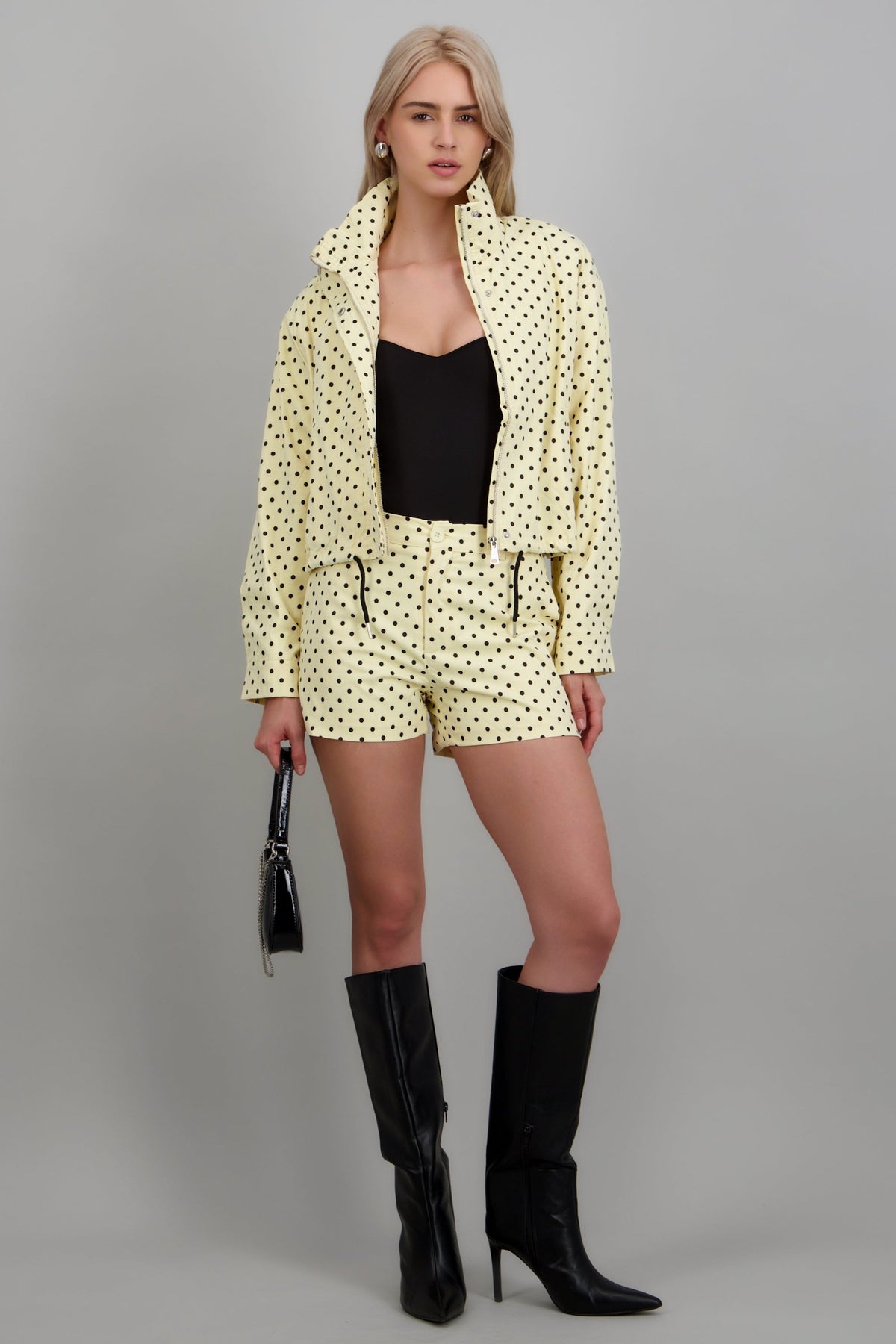 PASTEL YELLOW