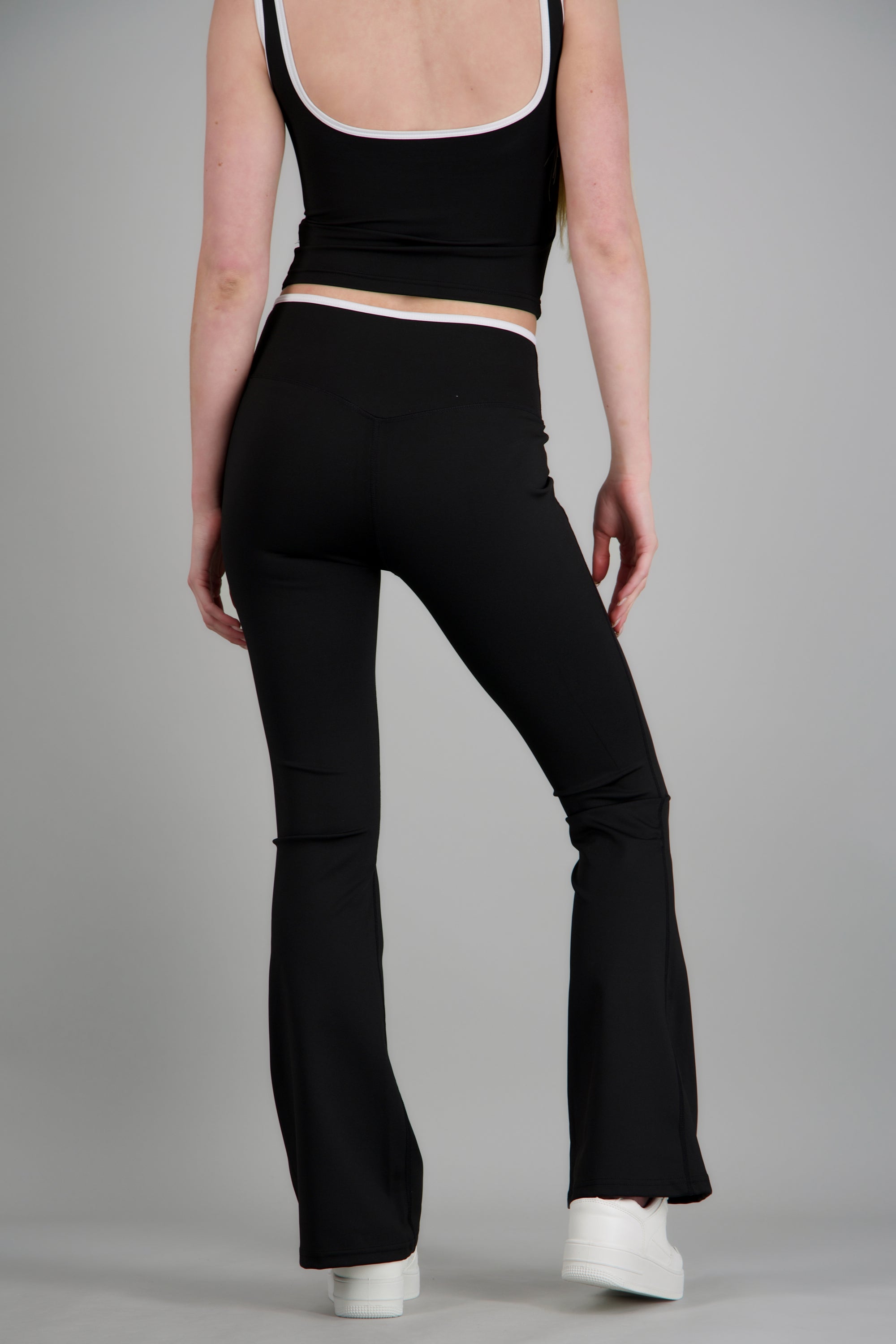BLACK COMBO
