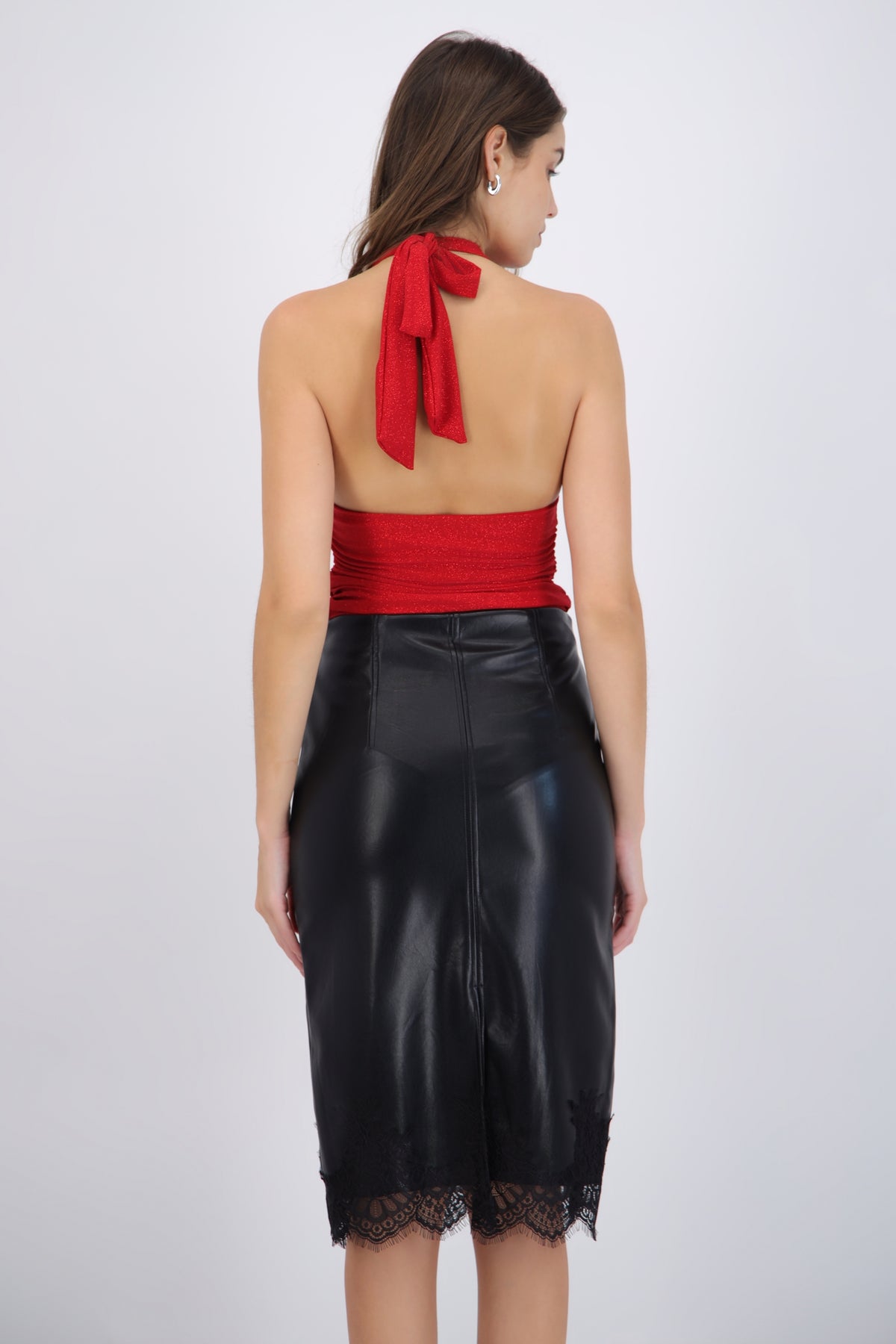 Halter Top with Smooth Details