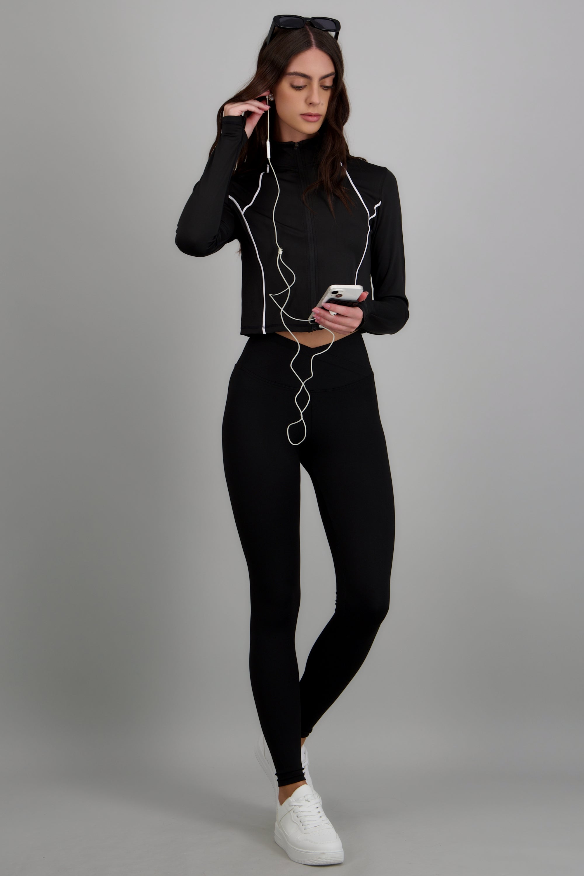 BLACK COMBO
