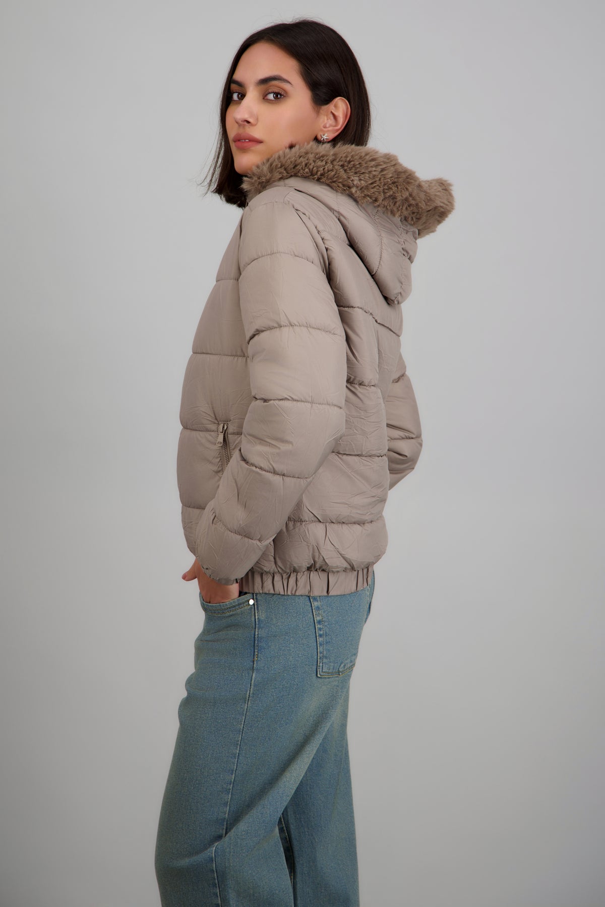 TAUPE