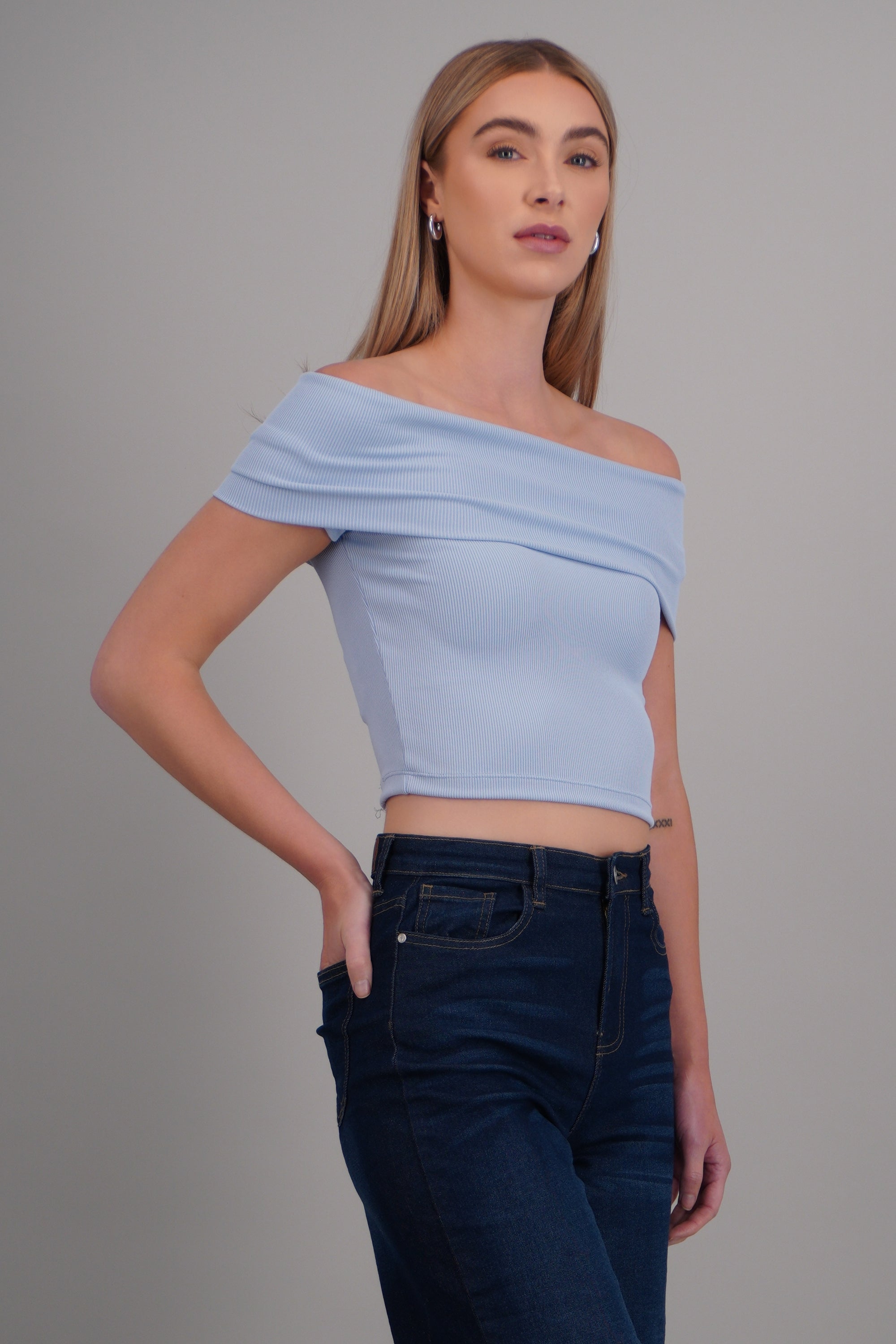 PASTEL BLUE
