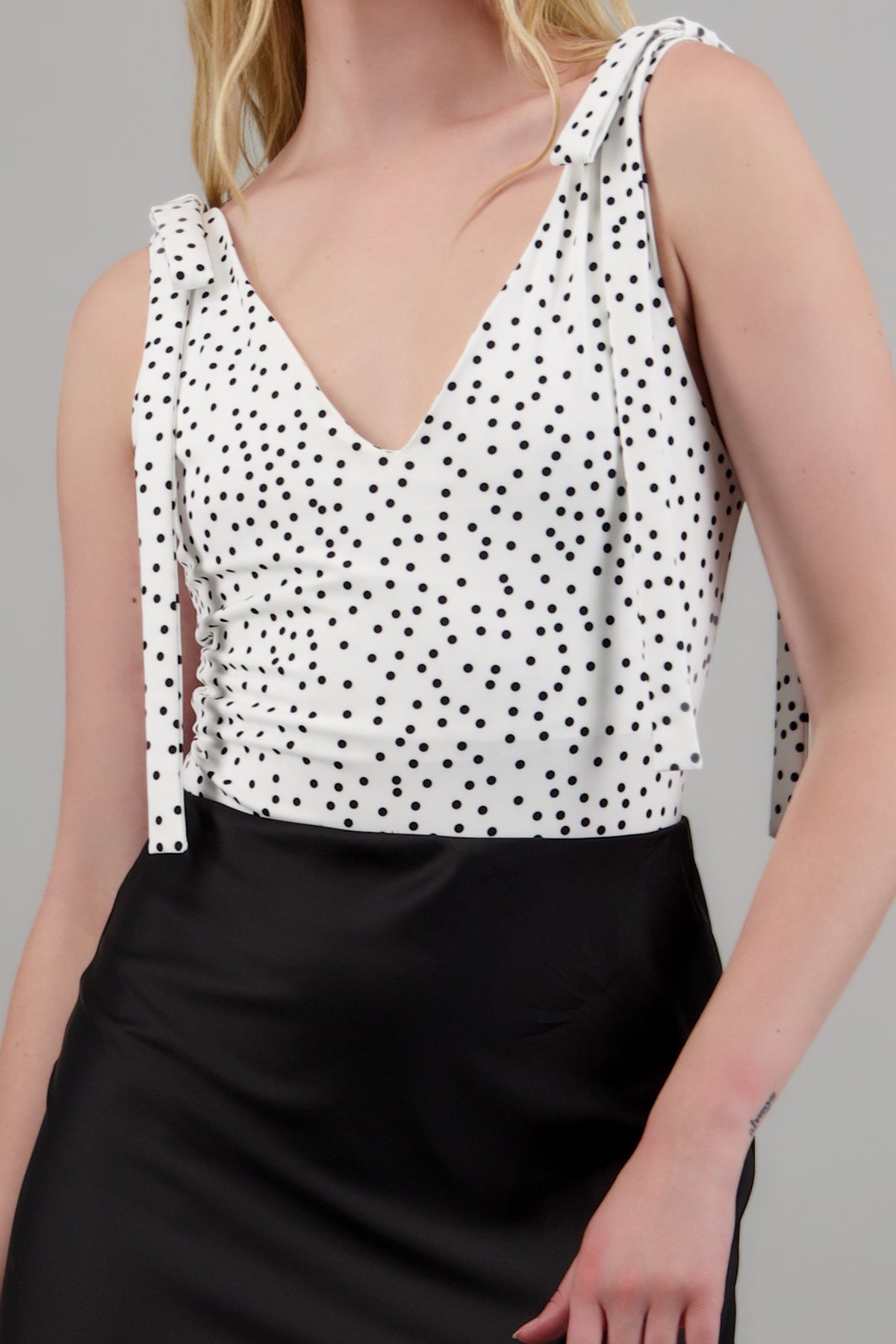 WHITE COMBO