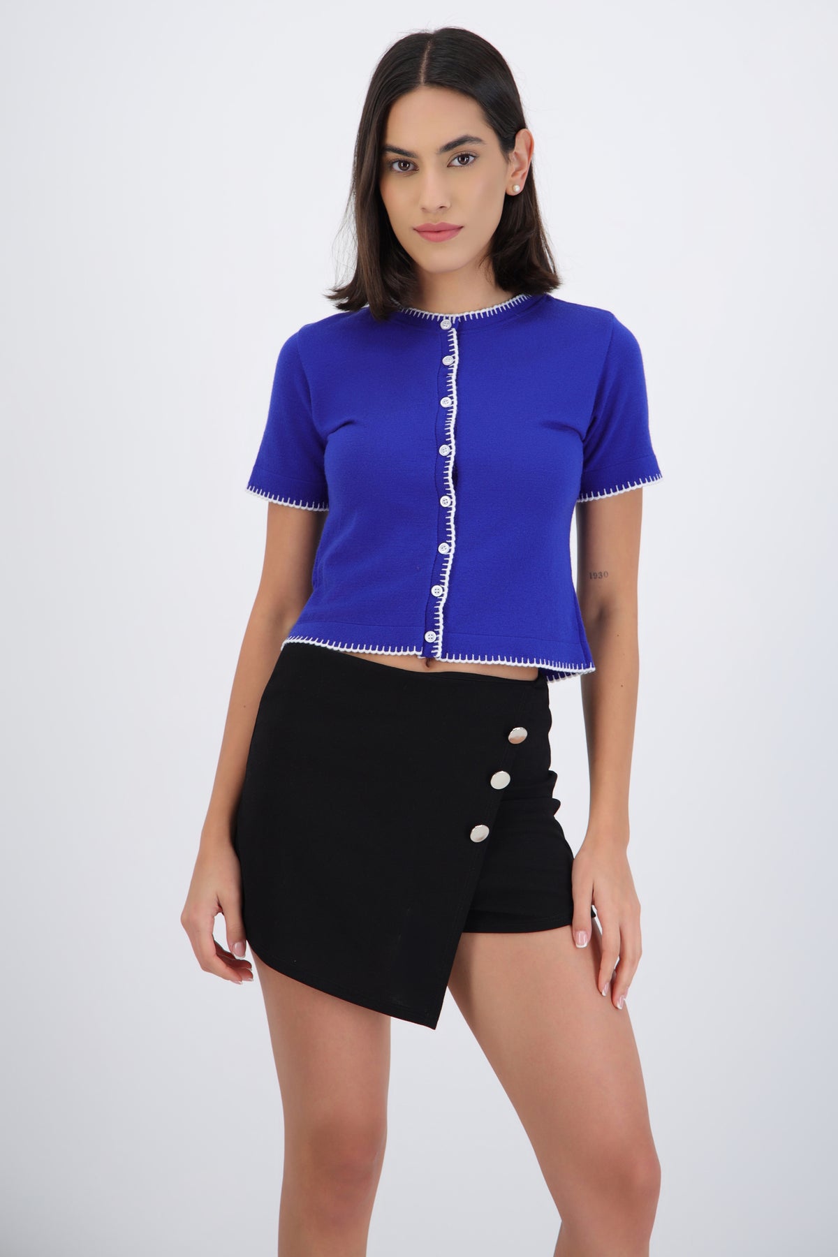 Contrast Stitch Short Sleeve Top