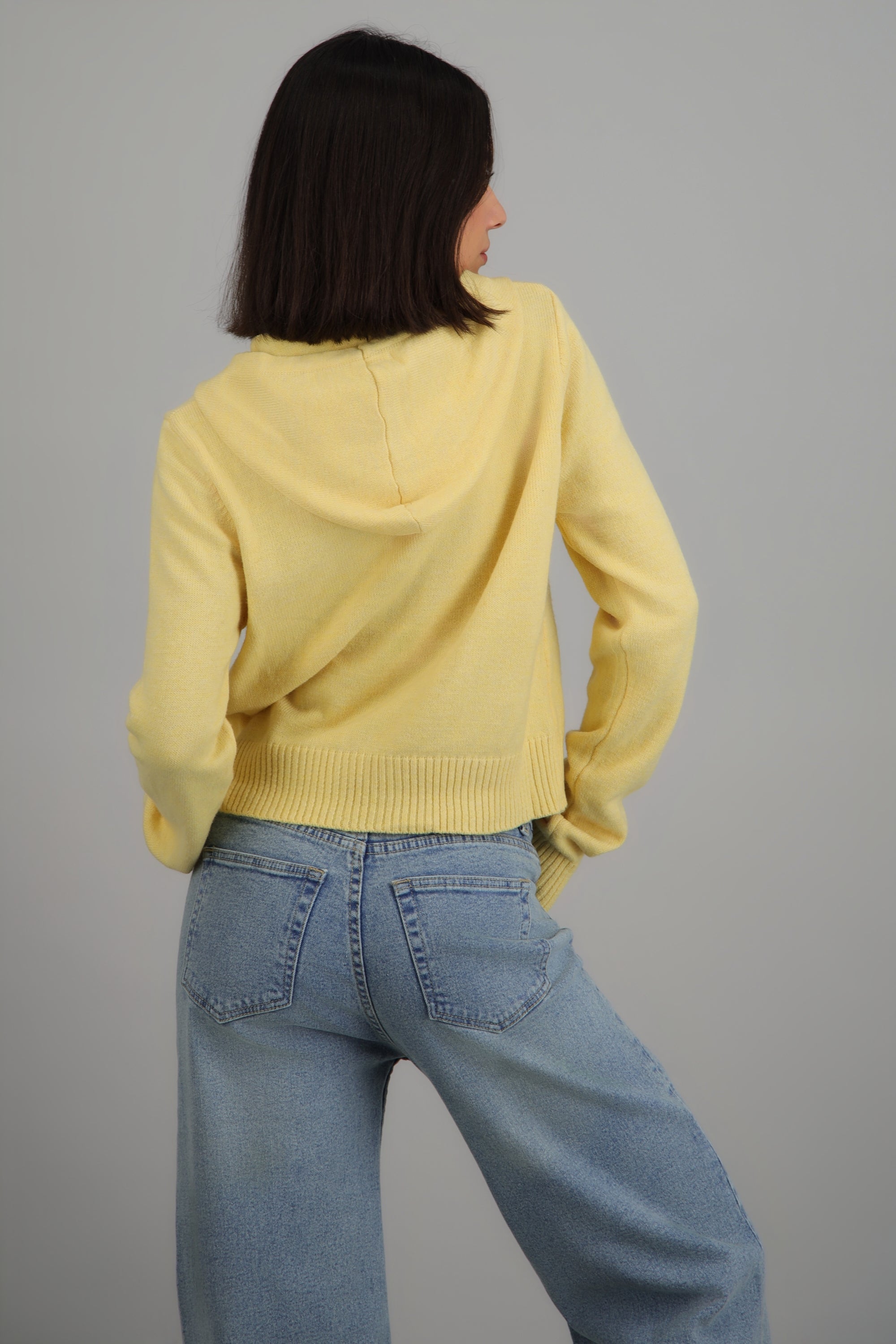 PASTEL YELLOW