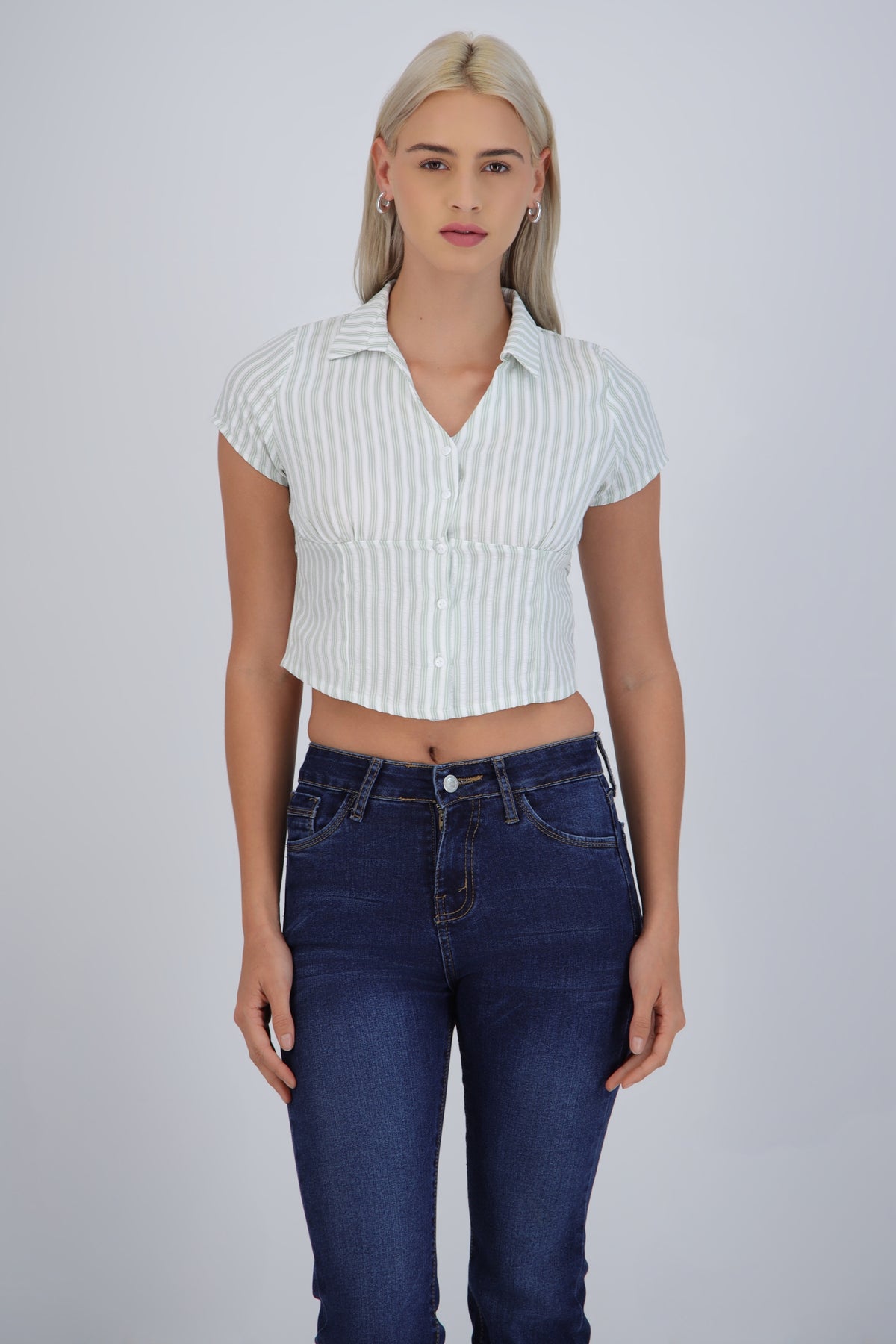 Sleeveless Crop Top Cutout Detail