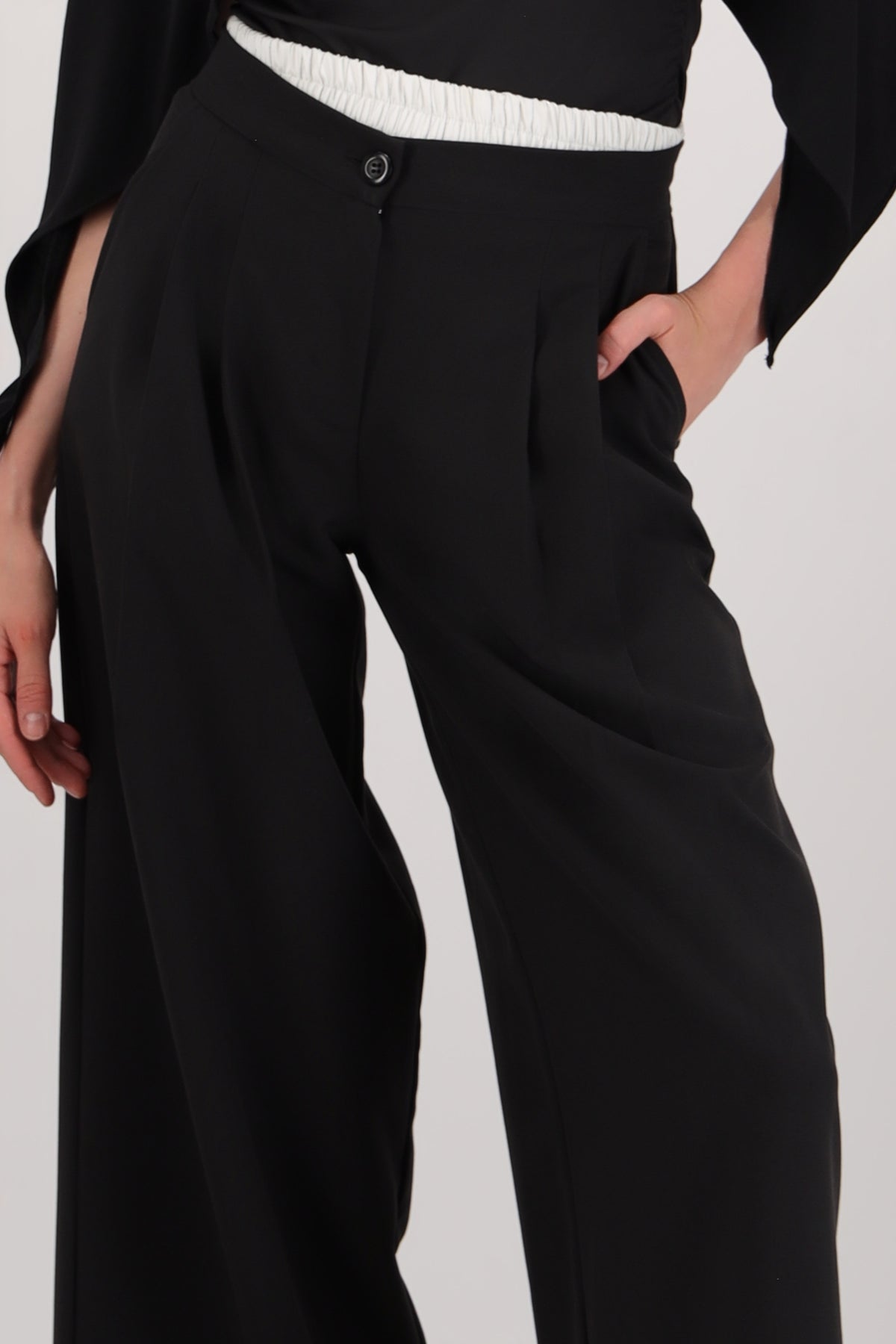 Hyper High-Waisted Pants