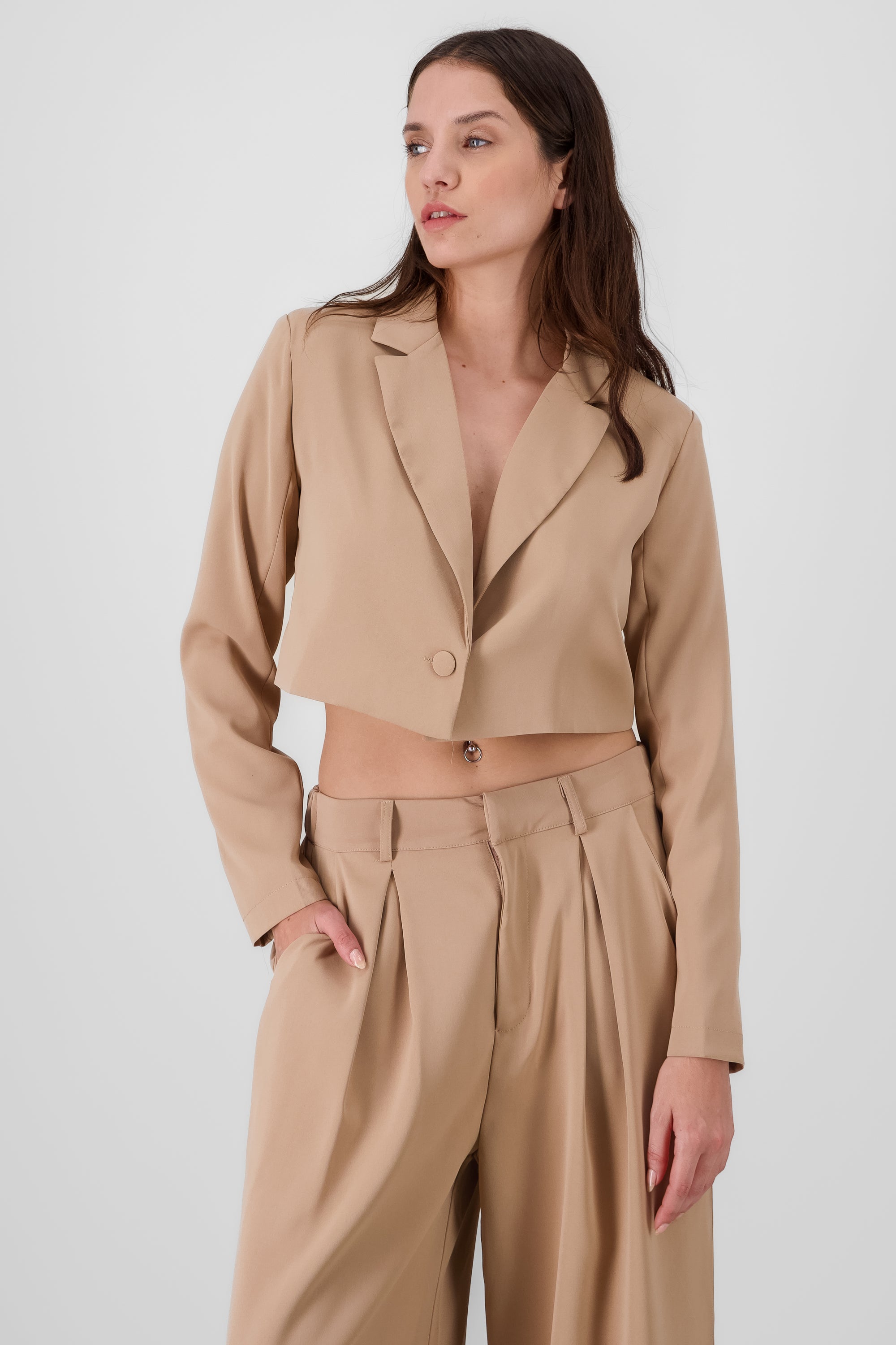 cropped blazer camel front 2