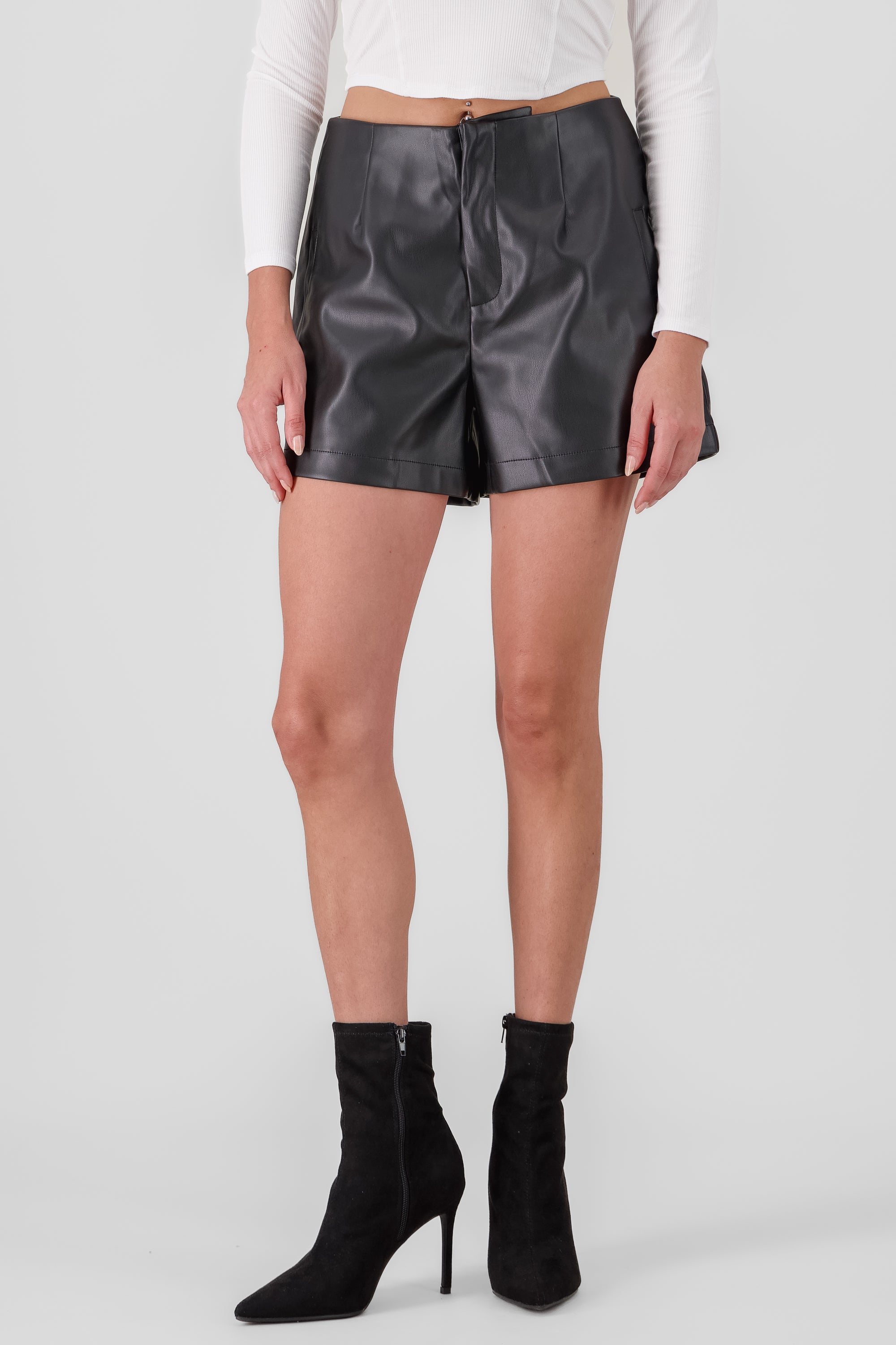 Faux Leather Short BLACK