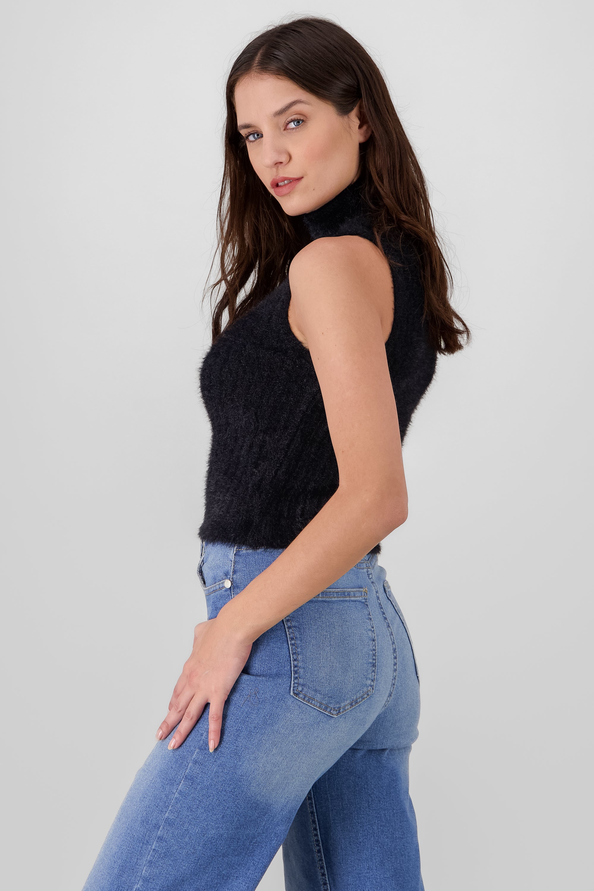 Fuzzy High Neck Top BLACK