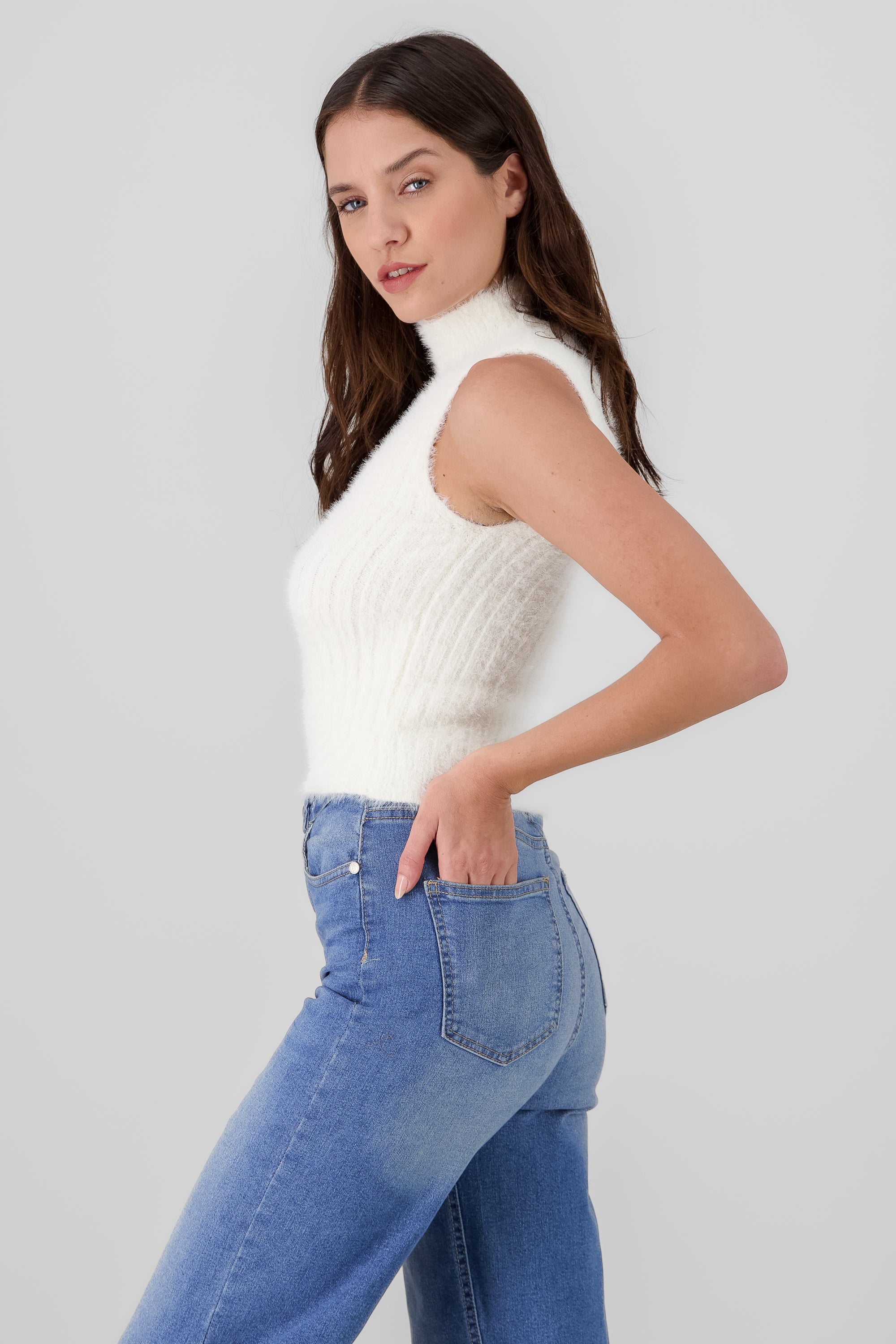 Fuzzy High Neck Top WHITE