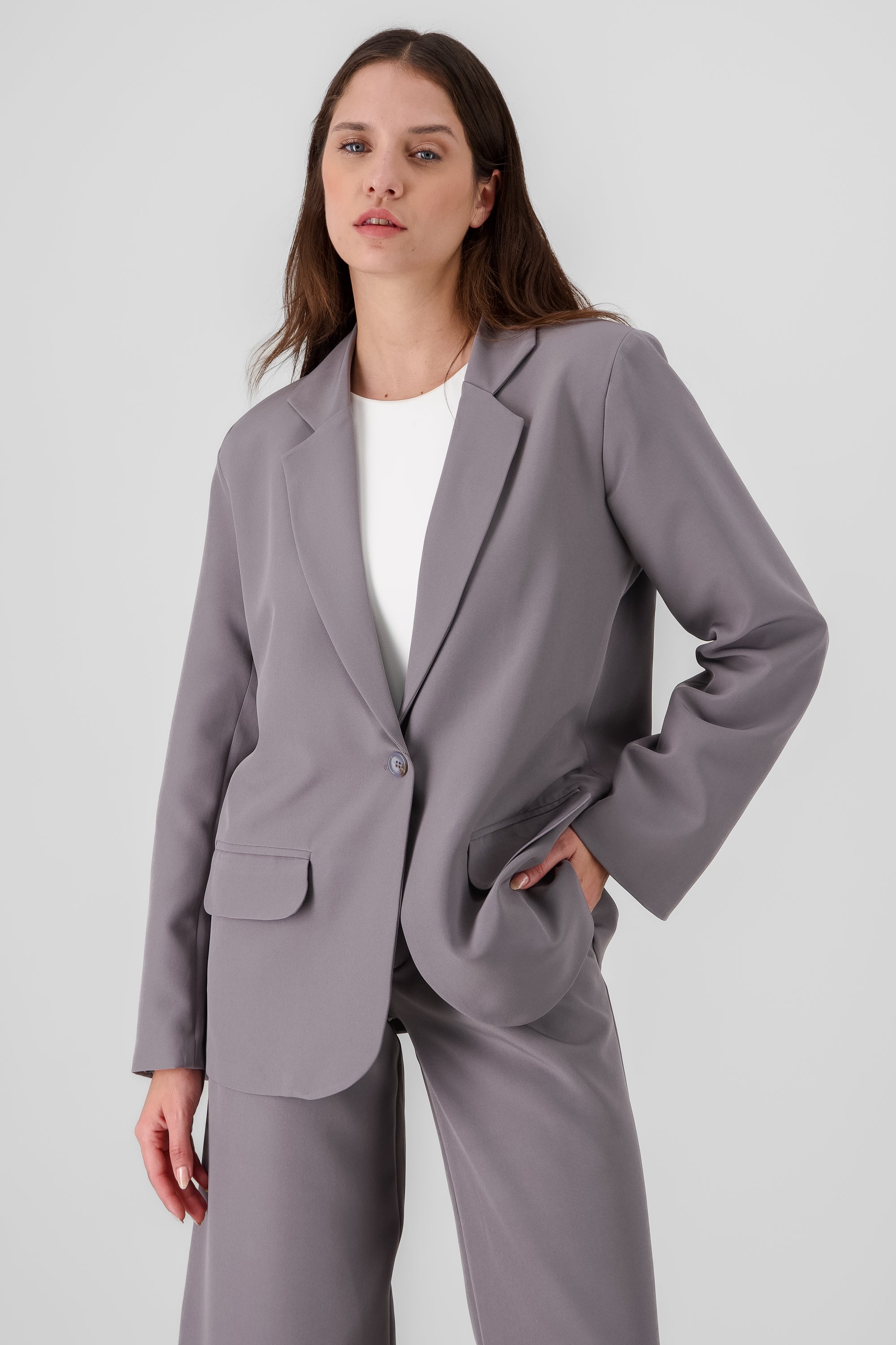 oversized blazer gray front